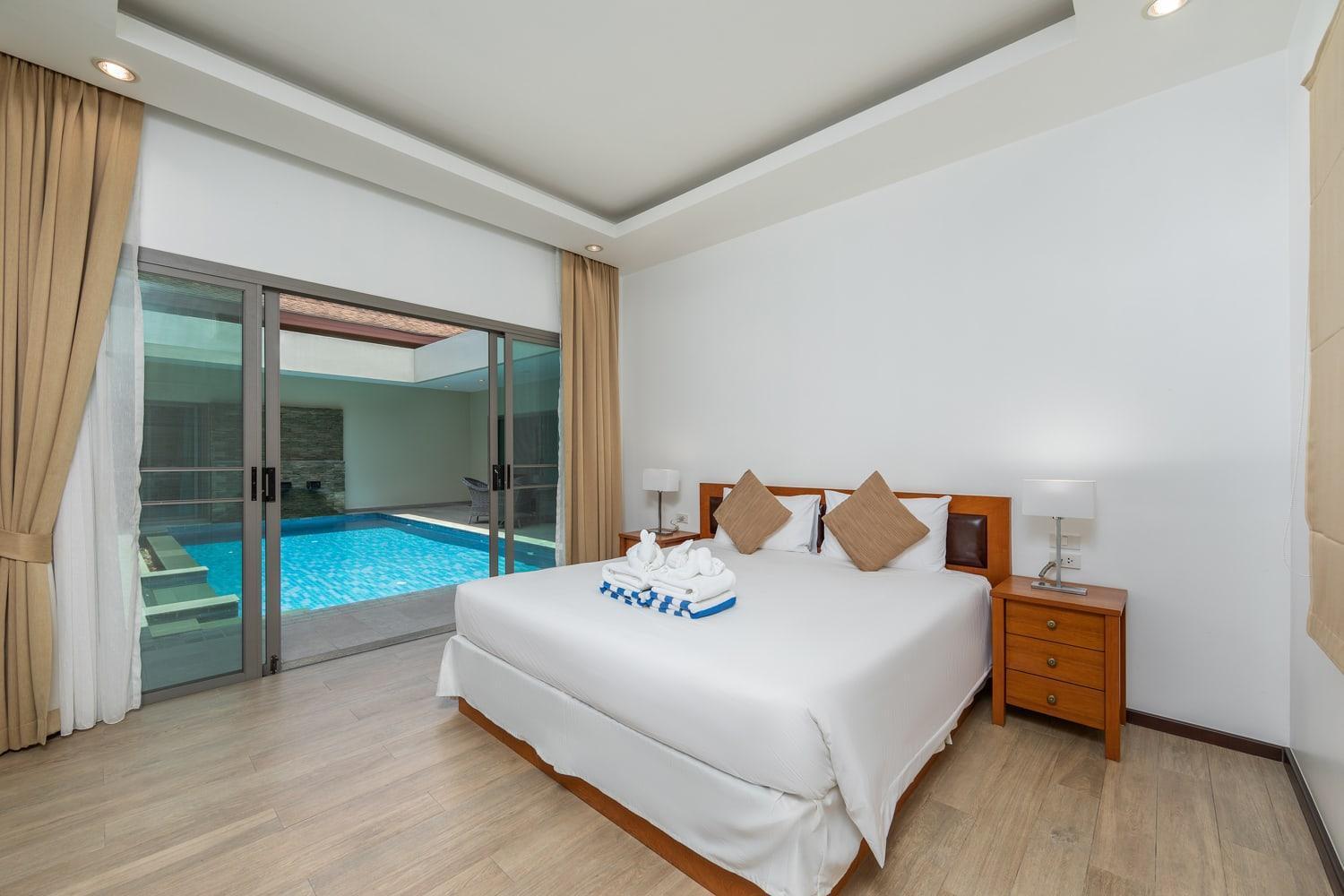 Villa Bond| 3 Bedrooms | Private Pool | 3 Min To Naiharn Beach Rawai ภายนอก รูปภาพ